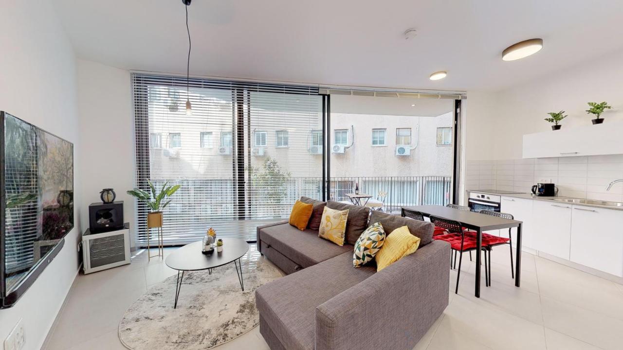 Comfortable Apartment With Balcony By Holyguest Tel Aviv Exteriér fotografie