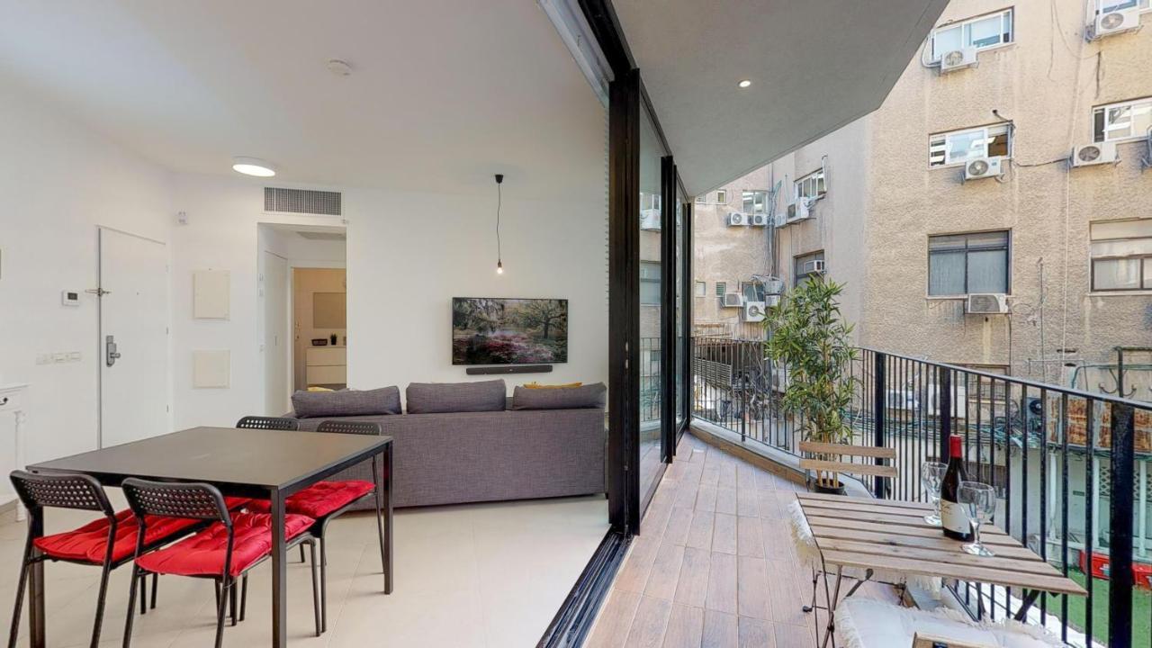 Comfortable Apartment With Balcony By Holyguest Tel Aviv Exteriér fotografie